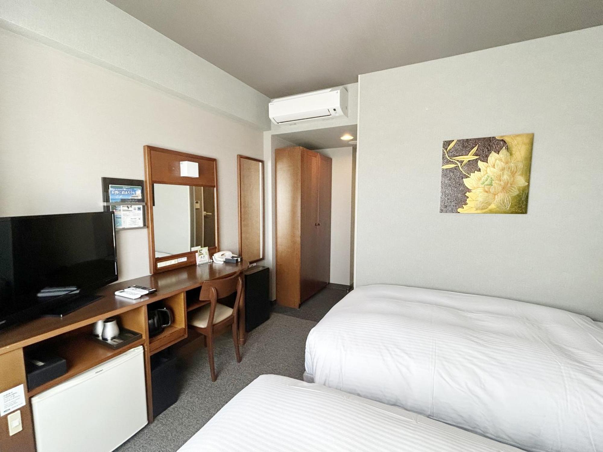Hotel Route-Inn Iwata Inter Bagian luar foto